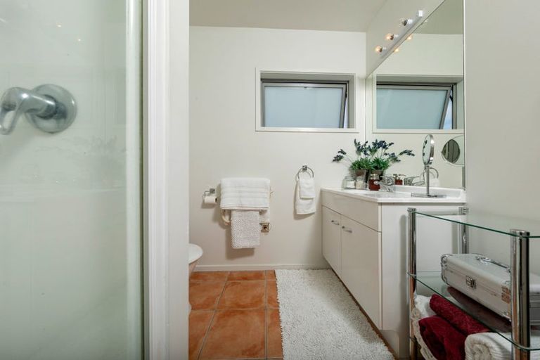 Photo of property in 5/103 Swanson Road, Henderson, Auckland, 0610