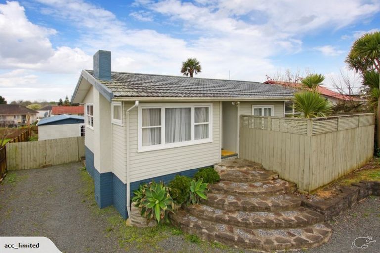 Photo of property in 8 Boundary Road, Clover Park, Auckland, 2019