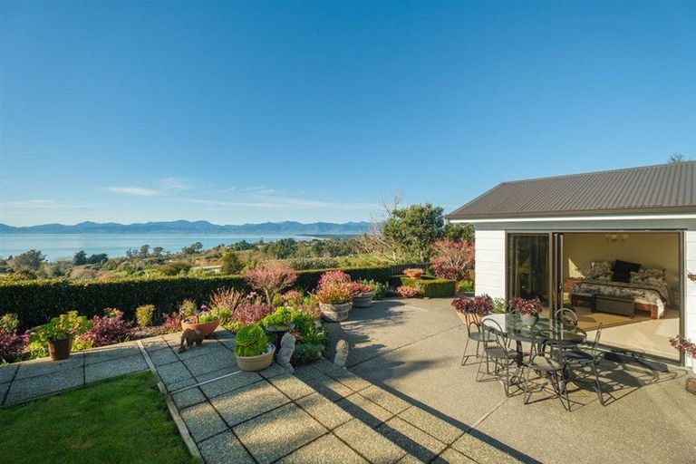 Photo of property in 208 Pomona Road, Ruby Bay, Upper Moutere, 7173