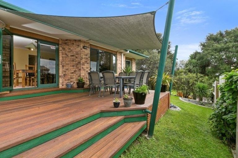 Photo of property in 16 Montana Drive, Pyes Pa, Tauranga, 3112