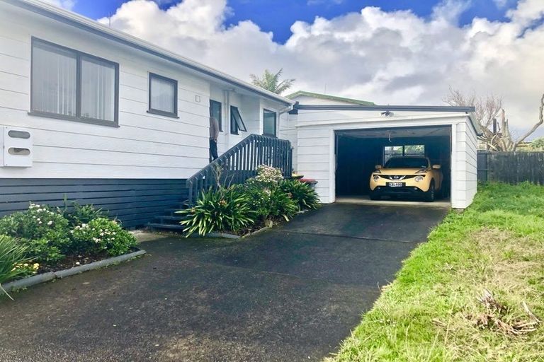 Photo of property in 2/122 Finlayson Avenue, Clendon Park, Auckland, 2103