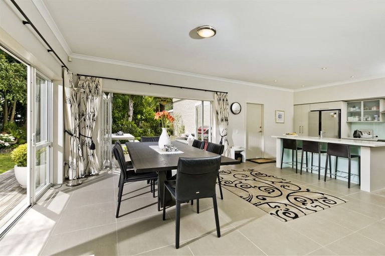 Photo of property in 6 Puriri Boulevard, Orewa, 0931