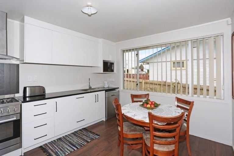 Photo of property in 14 Greenhaven Avenue, Opaheke, Papakura, 2113