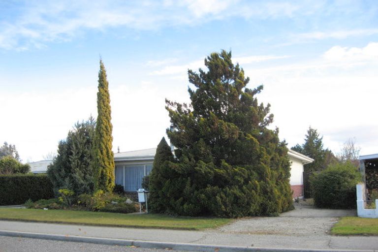 Photo of property in 14 Clutha Street, Alexandra, 9320