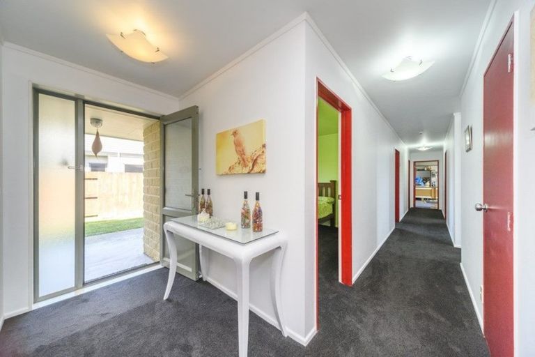 Photo of property in 72 Parnell Heights, Kelvin Grove, Palmerston North, 4414