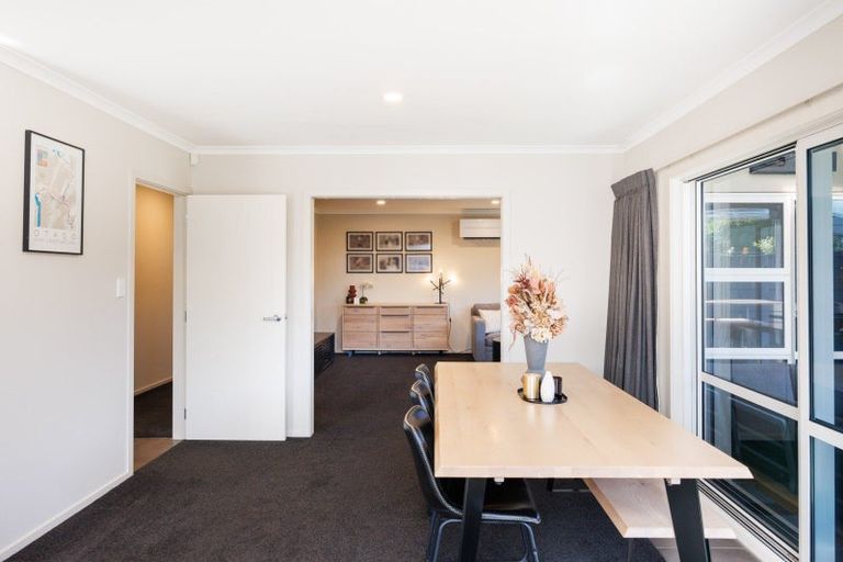 Photo of property in 9 Lorenzo Place, Kelvin Grove, Palmerston North, 4414