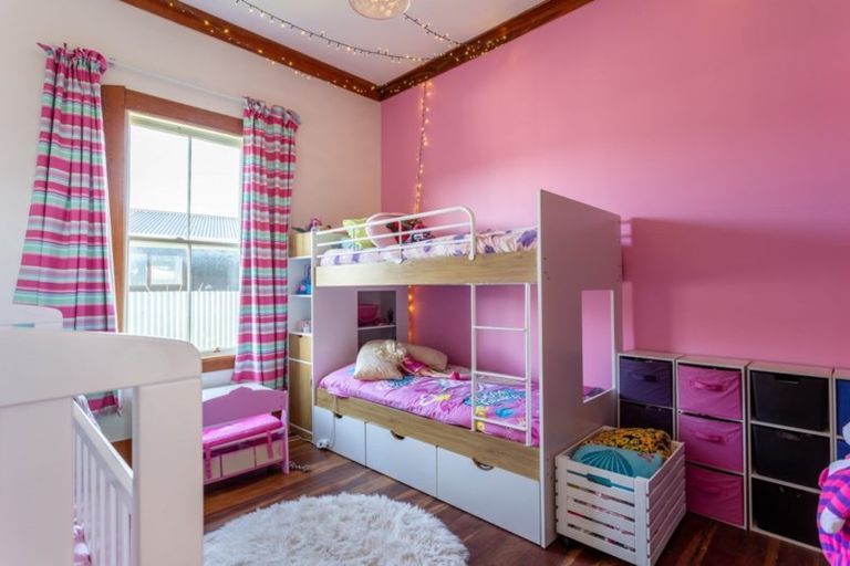 Photo of property in 15 Lincoln Road, Carterton, 5713