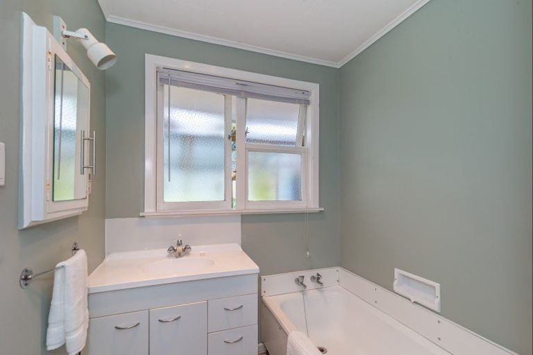 Photo of property in 5 Highbury Drive, Levin, 5510