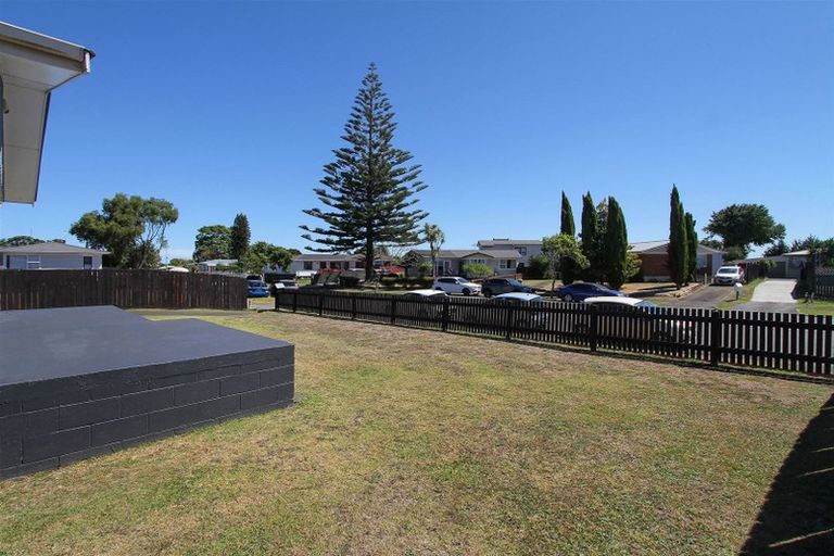 Photo of property in 15 Bettina Place, Manurewa, Auckland, 2102