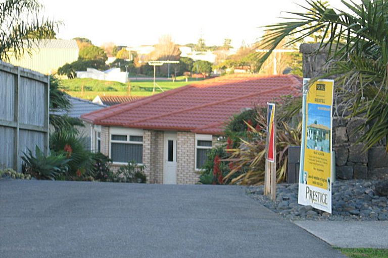 Photo of property in 5 Chesterfield Way, Orewa, 0931