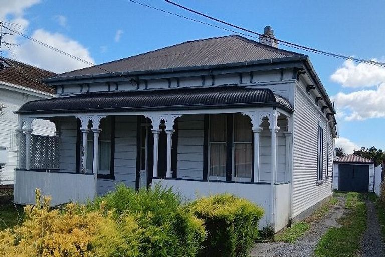 Photo of property in 44 Lincoln Road, Masterton, 5810
