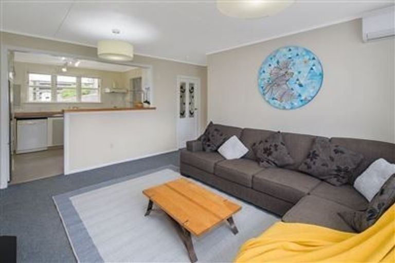 Photo of property in 39 Prospect Terrace, Johnsonville, Wellington, 6037