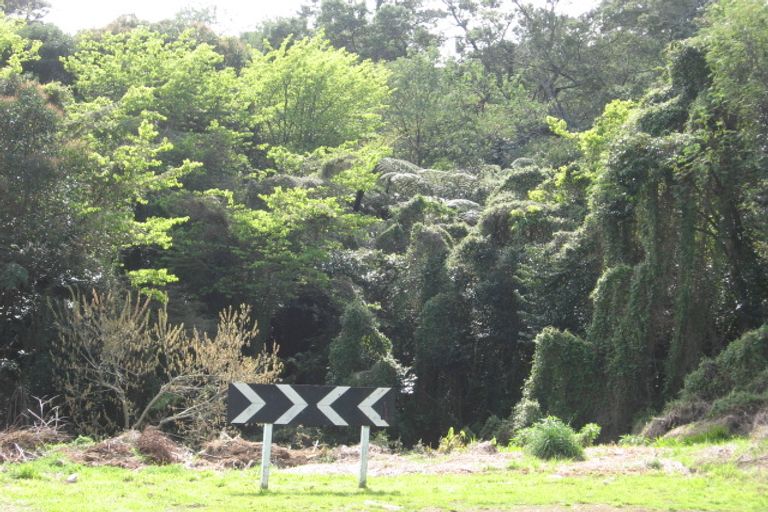 Photo of property in 51 Dingadee Street, Welcome Bay, Tauranga, 3112