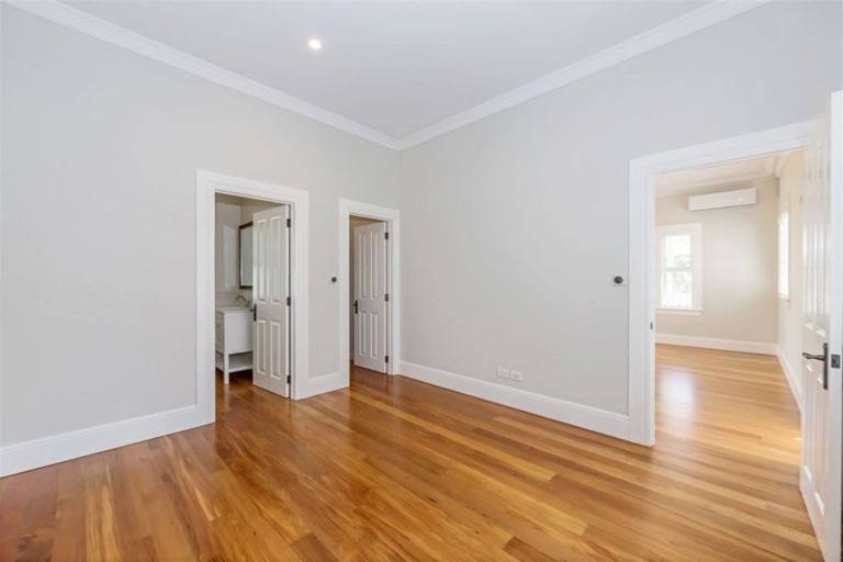 Photo of property in 30 Oak Valley Road, Dairy Flat, Albany, 0792