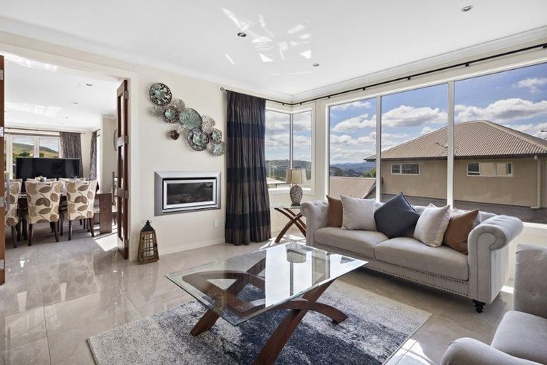 Photo of property in 3 Winifred Way, Belmont, Lower Hutt, 5010