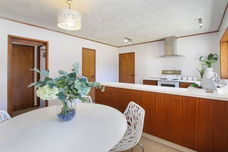 Photo of property in 4/4 Beach Road, Orewa, 0931