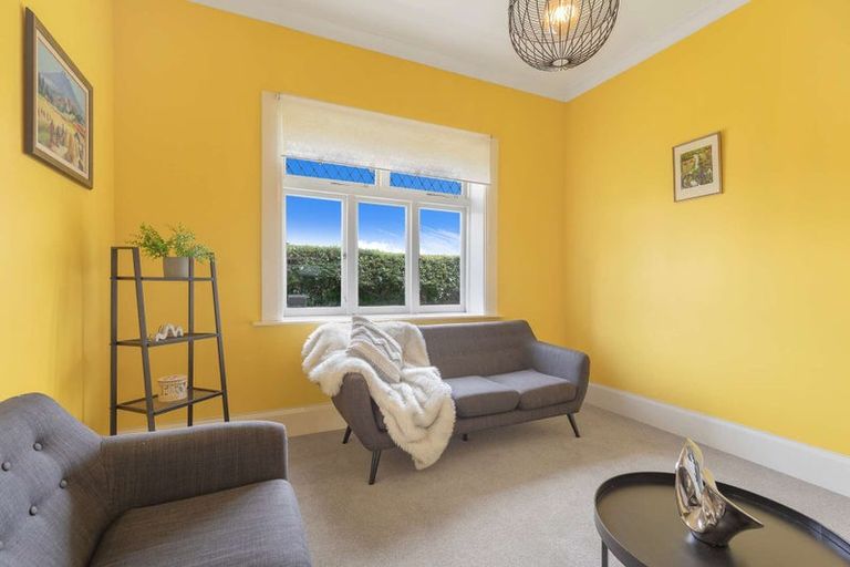 Photo of property in 4 Douglas Street, West End, Palmerston North, 4412