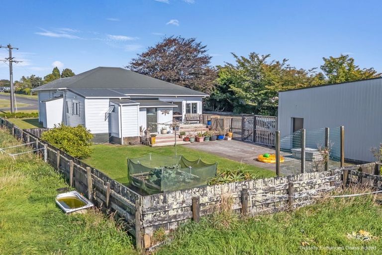 Photo of property in 122 Cordelia Street, Stratford, 4332