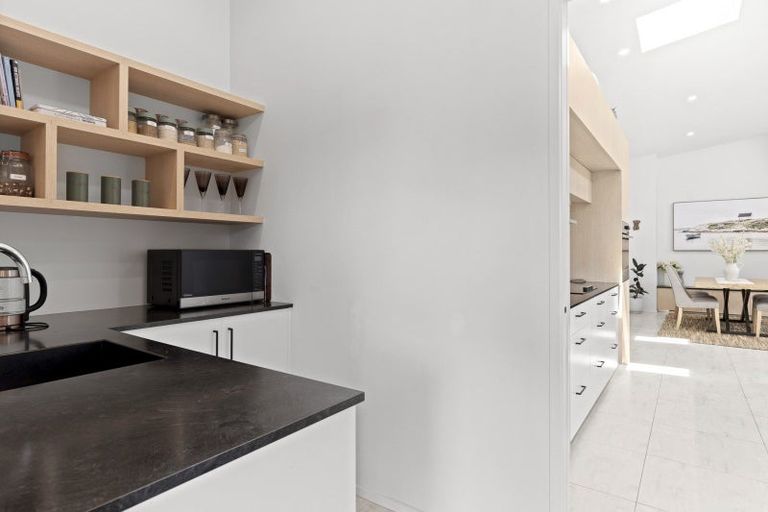 Photo of property in 14 Waitaha Place, Bell Block, New Plymouth, 4312