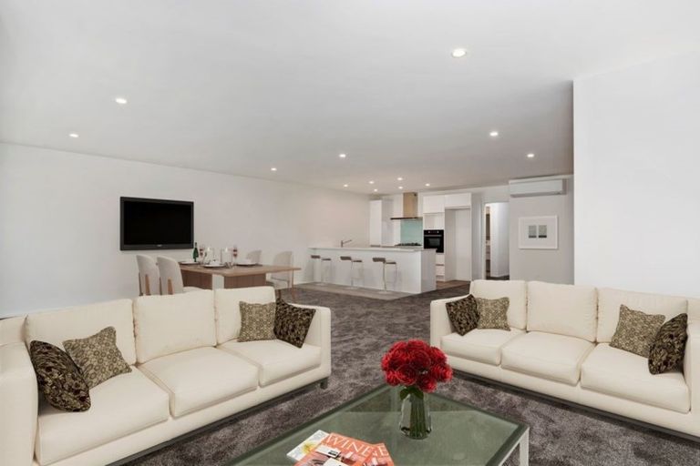 Photo of property in 80c Market Place, Papamoa Beach, Papamoa, 3118