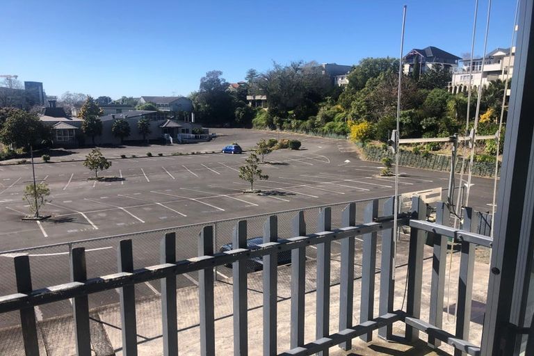 Photo of property in 1/2 Ruakiwi Road, Hamilton Lake, Hamilton, 3204