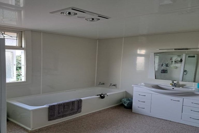 Photo of property in 5 Dundas Street, North Dunedin, Dunedin, 9016