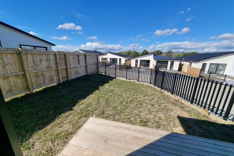 Photo of property in 3b Cronshaw Road, Karaka, Papakura, 2113