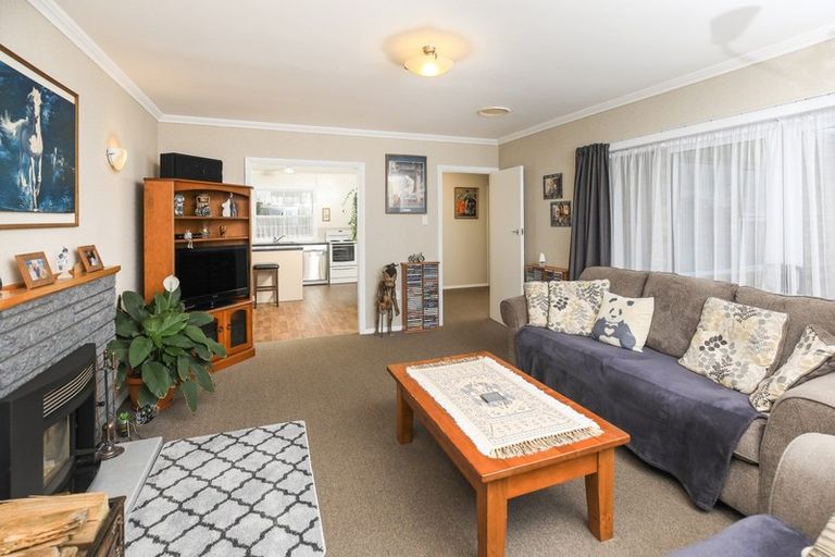 Photo of property in 32 Macmurdo Avenue, Glenview, Hamilton, 3206