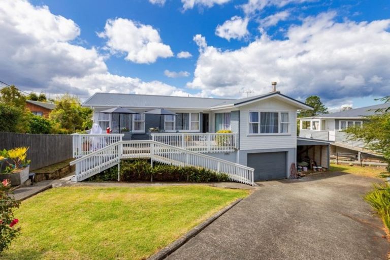 Photo of property in 52 Rodney Street, Wellsford, 0900