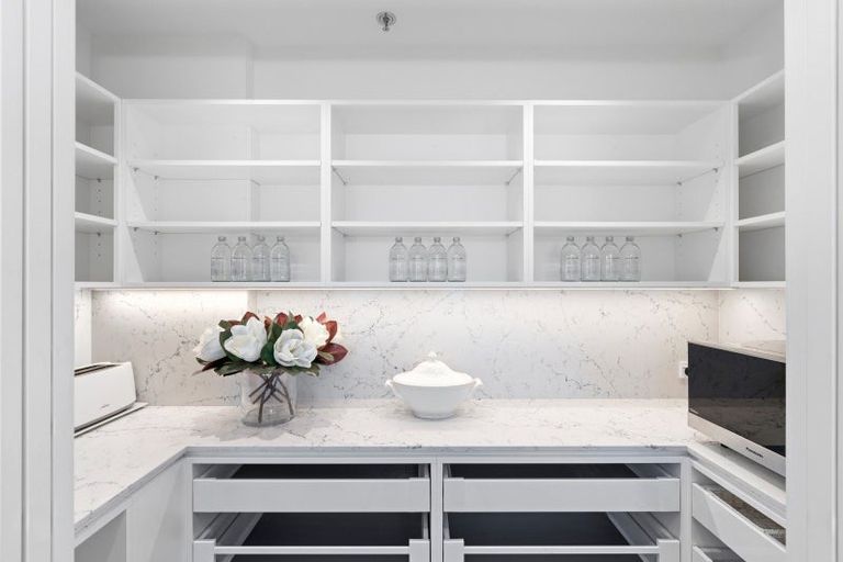 Photo of property in Bay Point Apartments, 6b/172 Oriental Parade, Oriental Bay, Wellington, 6011