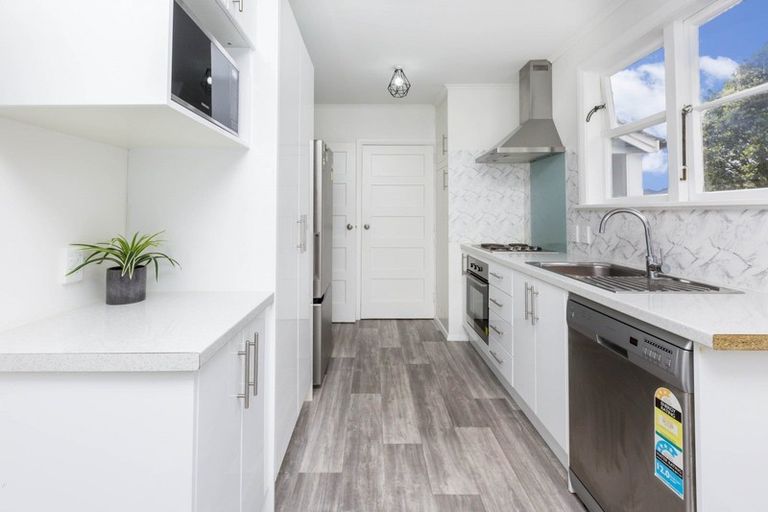 Photo of property in 68 Judd Crescent, Naenae, Lower Hutt, 5011