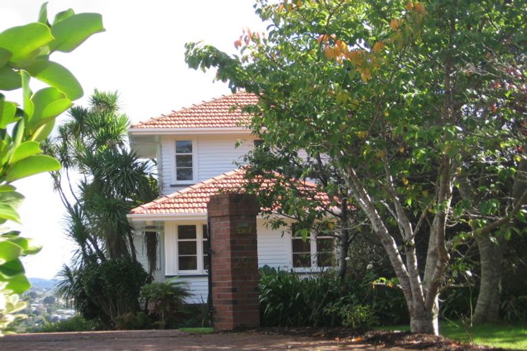 Photo of property in 291 Titirangi Road, Titirangi, Auckland, 0604