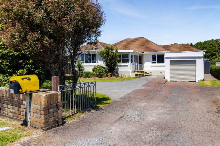 Photo of property in 1354 Devon Road, Brixton, Waitara, 4382
