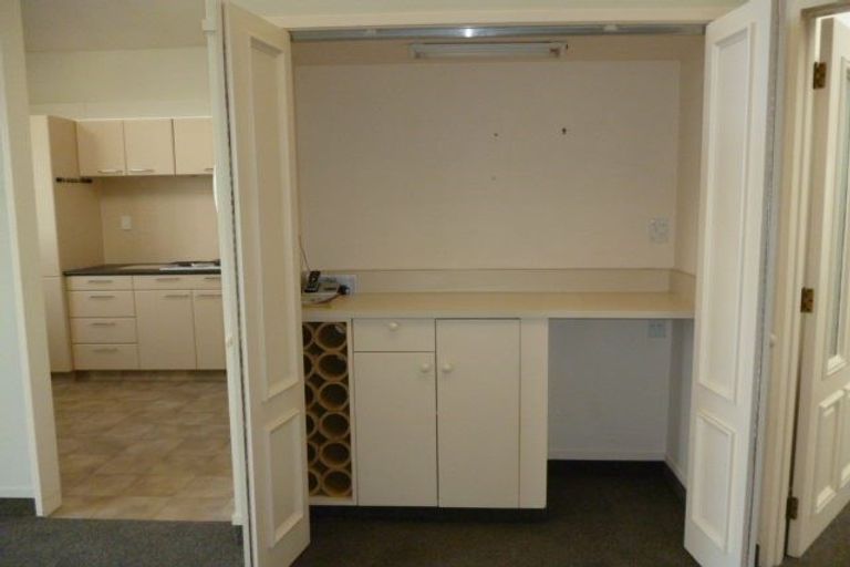 Photo of property in 427 Marine Parade, Napier South, Napier, 4110