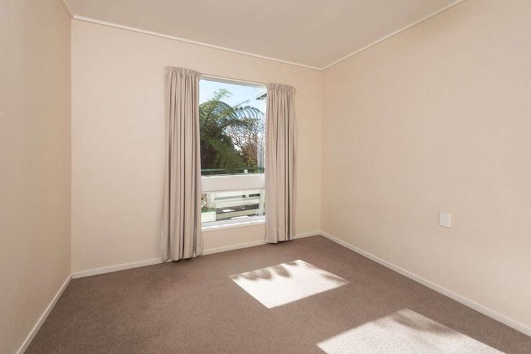Photo of property in 15 Nagpur Terrace, Broadmeadows, Wellington, 6035