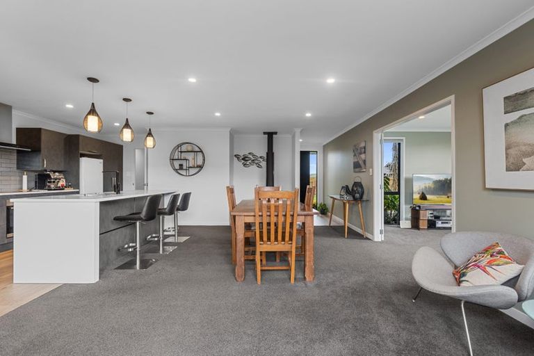 Photo of property in 8 Cowell Crescent, Pyes Pa, Tauranga, 3112