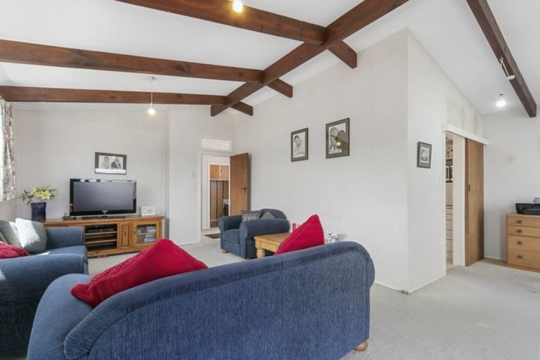 Photo of property in 51 Cypress Drive, Maungaraki, Lower Hutt, 5010