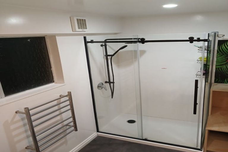 Photo of property in 3 Ardal Grove, Tirohanga, Lower Hutt, 5010