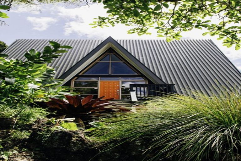 Photo of property in 12 Moana Avenue, Paihia, 0200