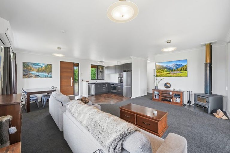 Photo of property in 176 Seaward Road, Edendale, 9825