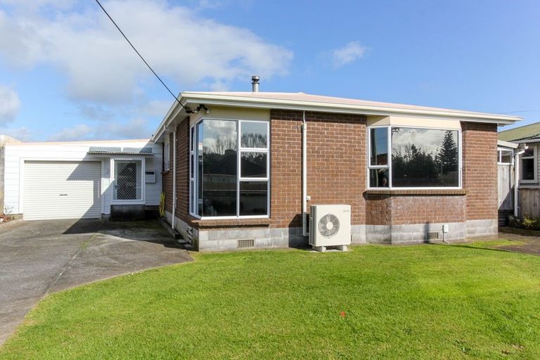 Photo of property in 53 Blake Street, Waitara, 4320