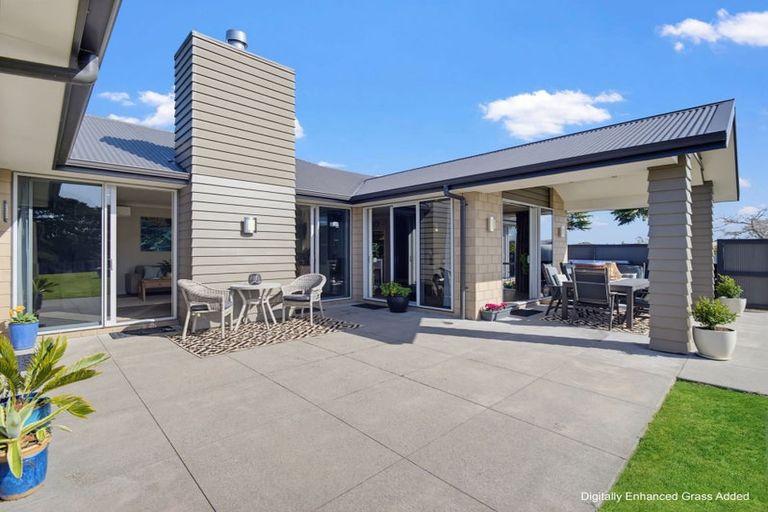 Photo of property in 28 Stockmans Road, Morrinsville, 3371