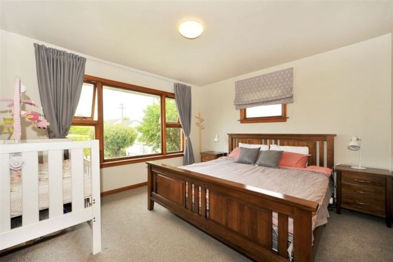 Photo of property in 7 Bendale Place, Avonhead, Christchurch, 8042