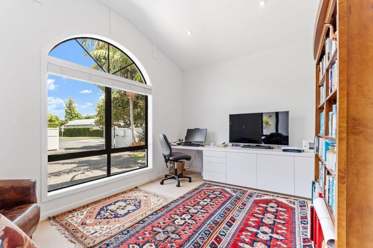 Photo of property in 22 Glamis Avenue, Manly, Whangaparaoa, 0930