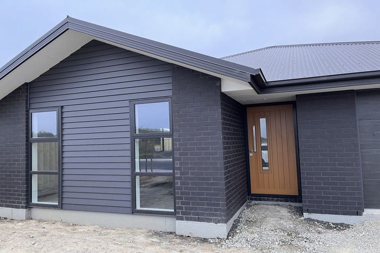 Photo of property in 4 Cousins Street, Woodend, 7691