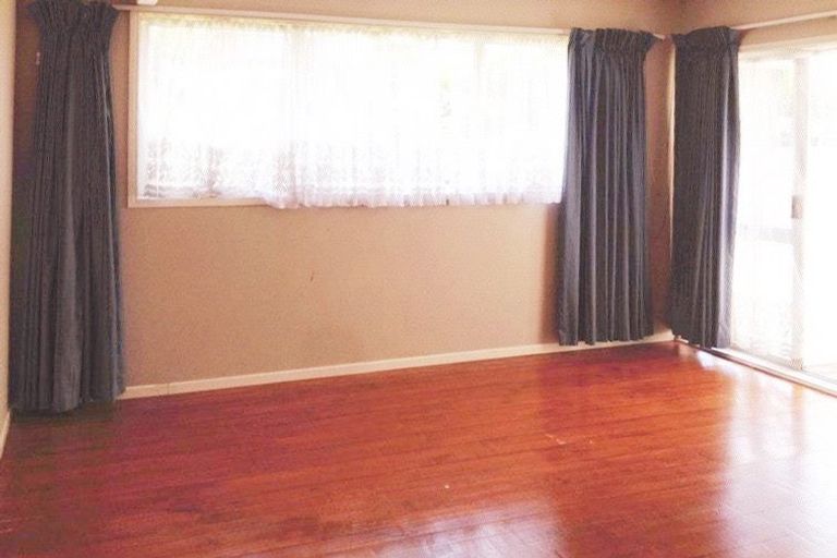 Photo of property in 18 Alton Terrace, Pakuranga Heights, Auckland, 2010