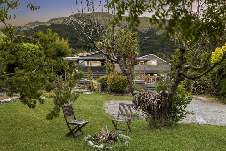 Photo of property in 7 Parry Crescent, Lake Hawea, Wanaka, 9382