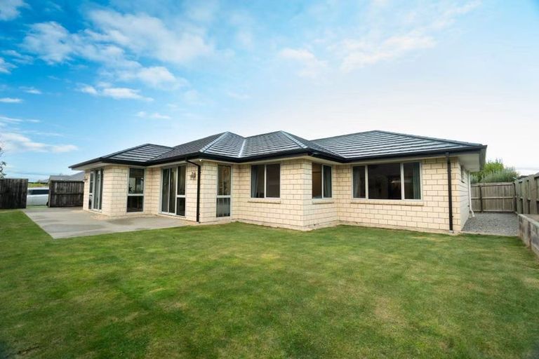 Photo of property in 7 Jefferson Close, Halswell, Christchurch, 8025