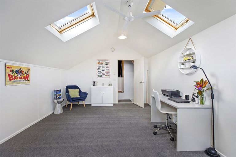 Photo of property in 10 Astronomer Place, Whitby, Porirua, 5024