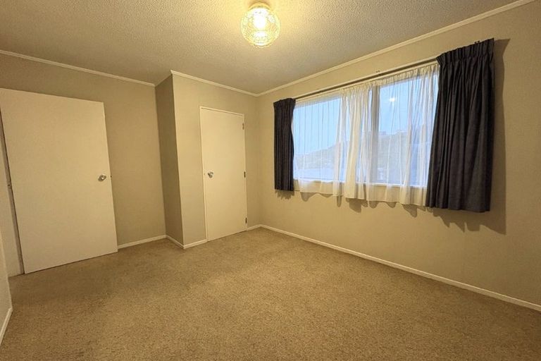 Photo of property in 60 Montgomery Avenue, Karori, Wellington, 6012